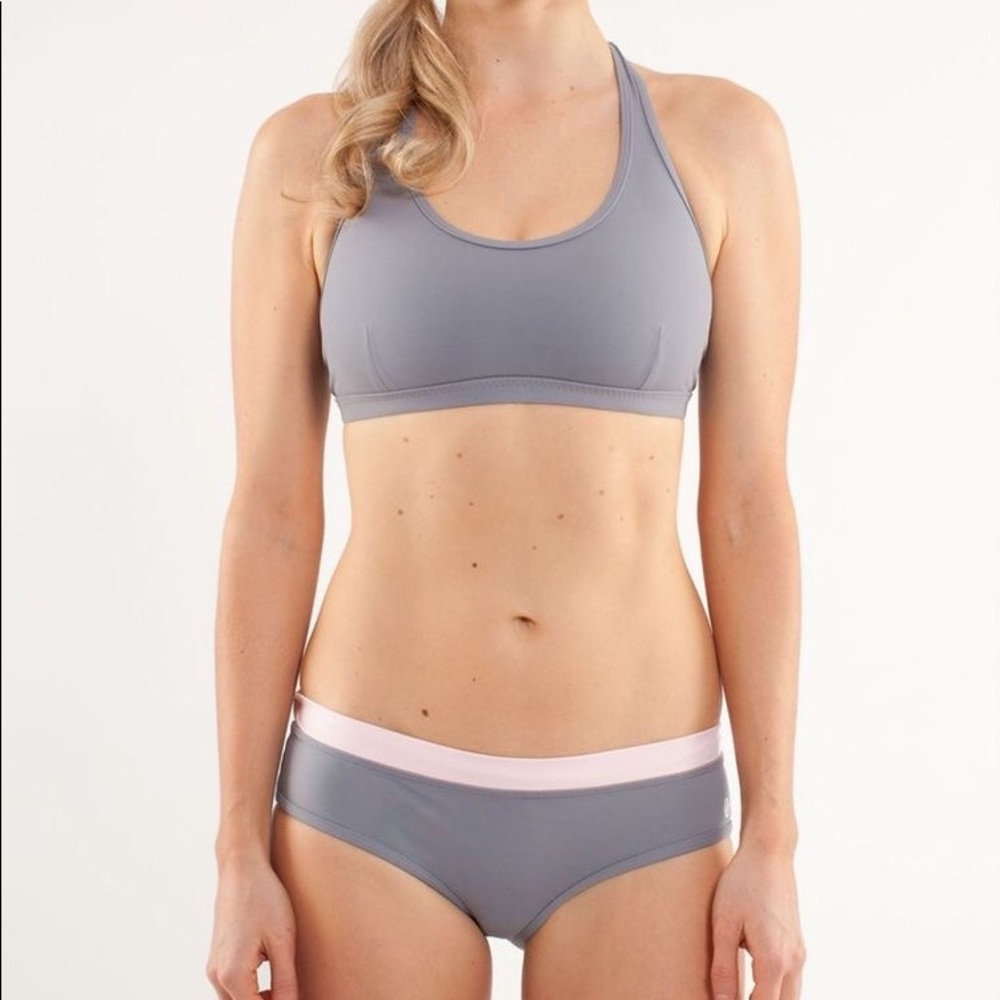 Lululemon Heatwave Bikini SZ 6 each